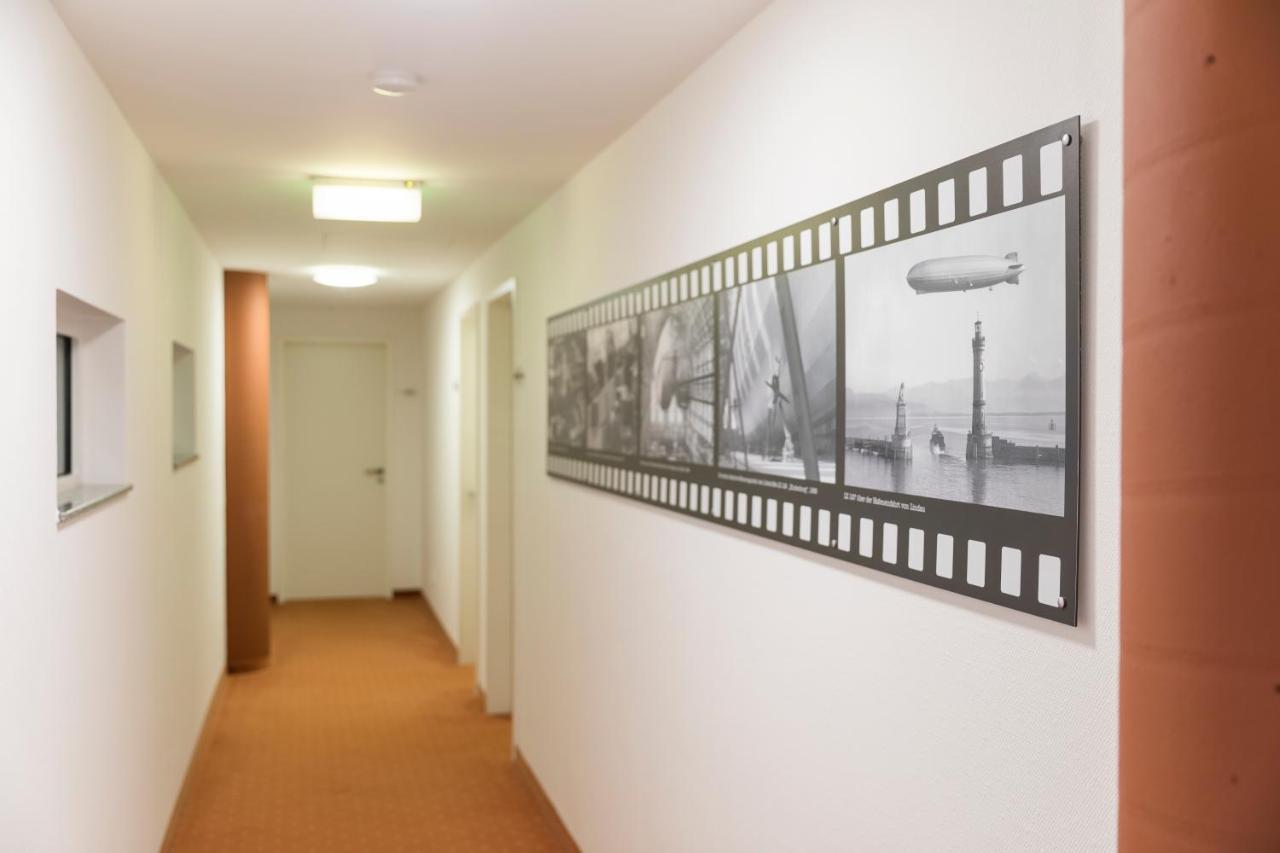 Hotel Zeppelin - Das Original Friedrichshafen Bagian luar foto